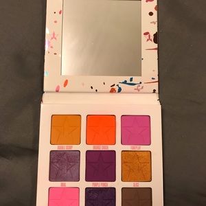 Jeffree Star Mini Jawbreaker eye shadow palette.
